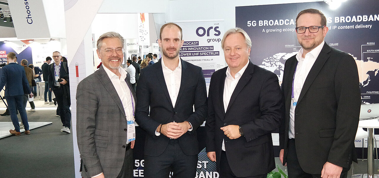 ORS präsentiert TV-Übertragungsinnovation beim Mobile World Congress 2023 Gruppenfoto